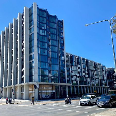 Central Canberra City Apartment With Study And Full Amenities Including Parking Экстерьер фото